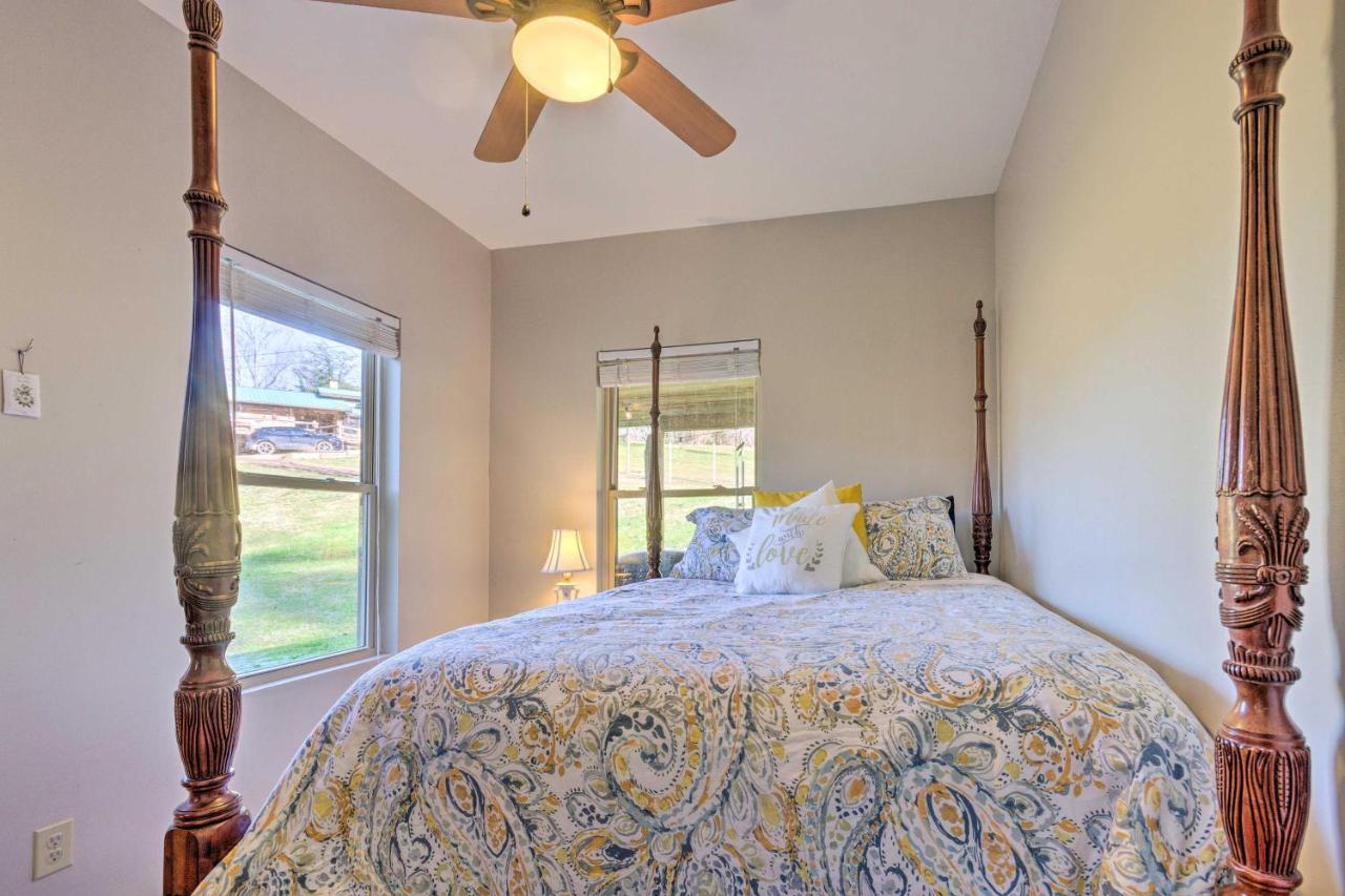 Pet-Friendly Blue Ridge, Cherokee Forest Retreat! 格林维尔 外观 照片