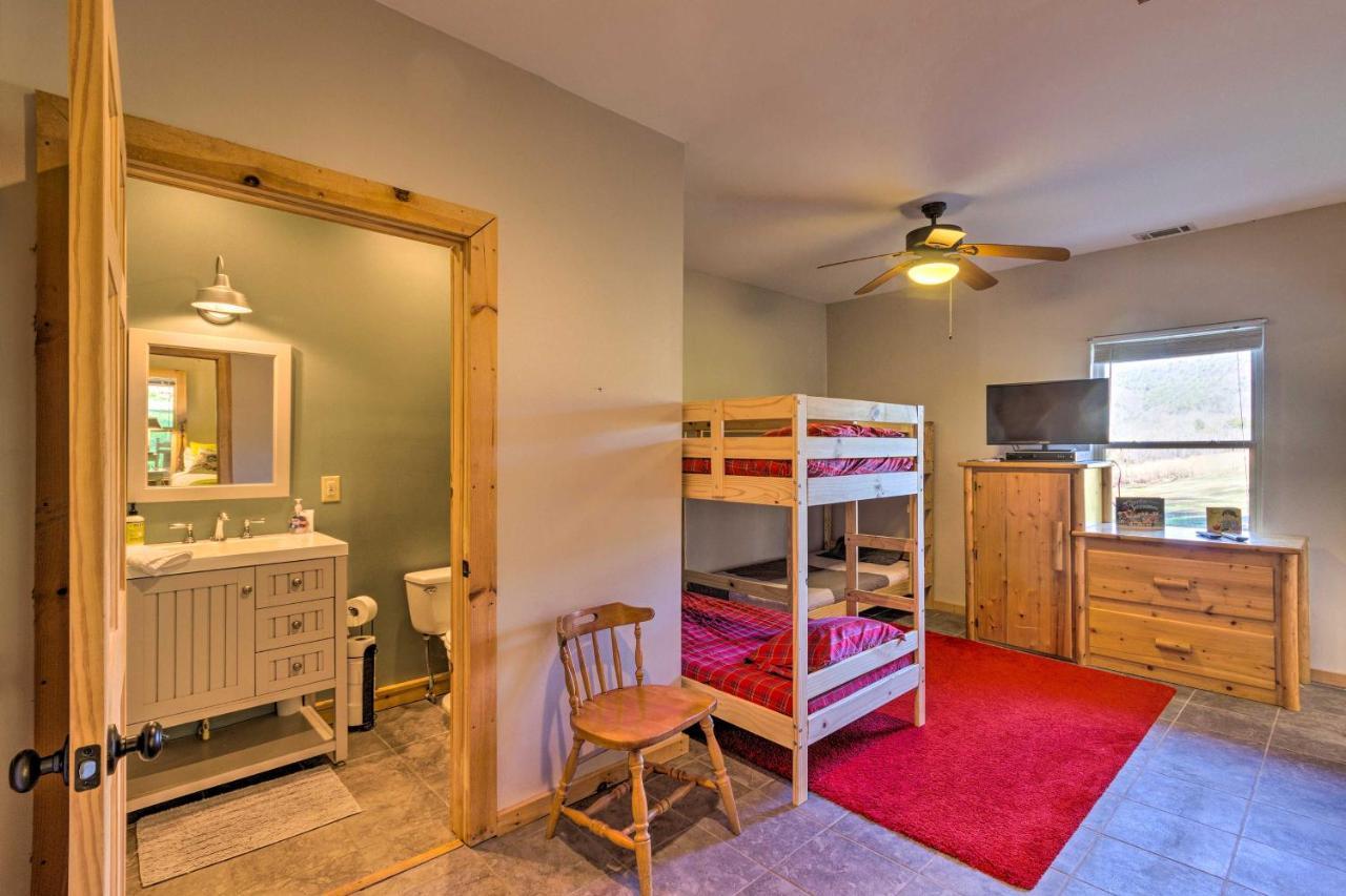 Pet-Friendly Blue Ridge, Cherokee Forest Retreat! 格林维尔 外观 照片